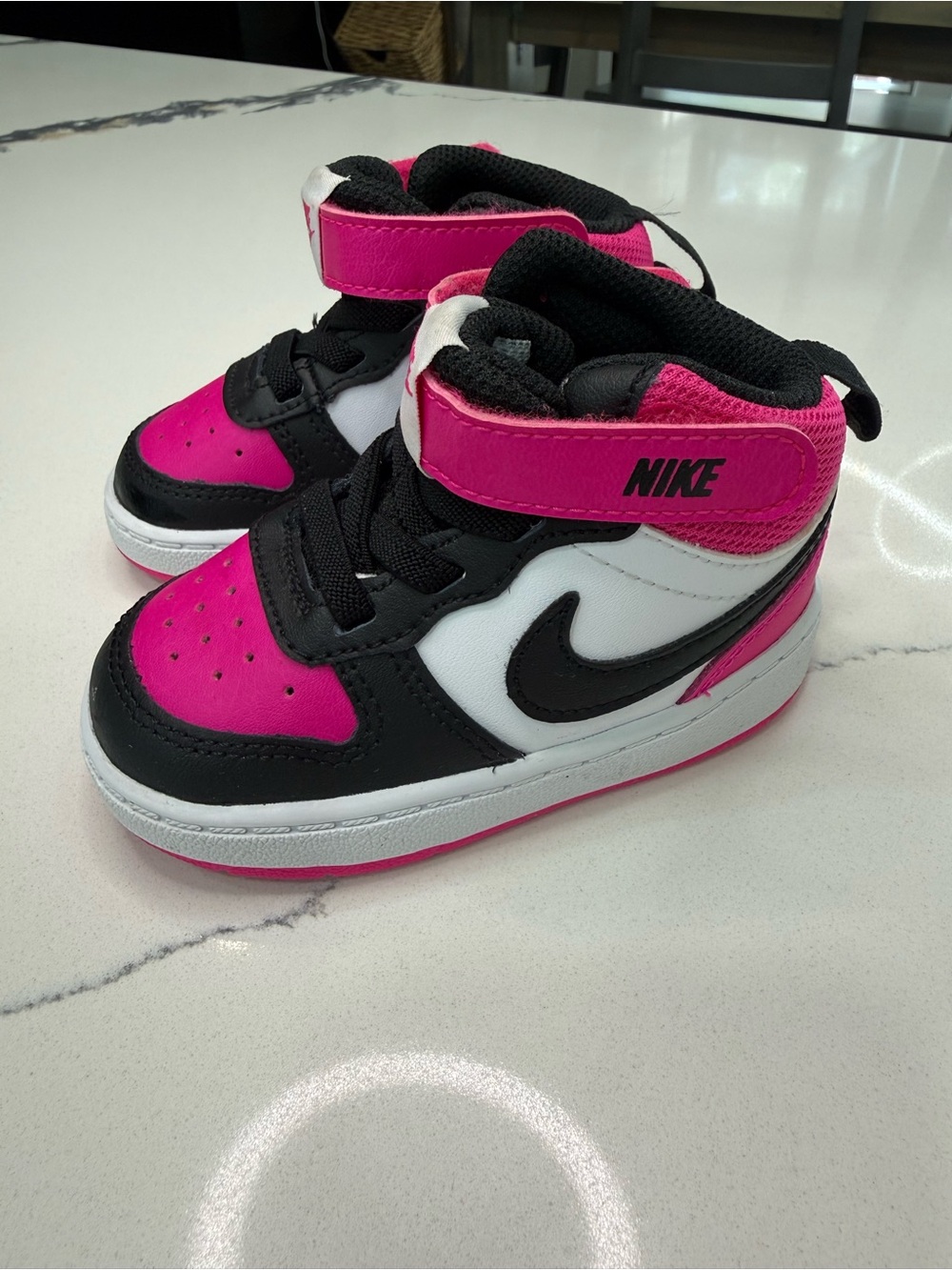 Nike Court Borough Mid 2 Baby\Toddler Size 5